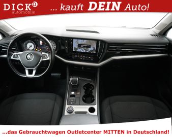 Volkswagen Touareg - 11