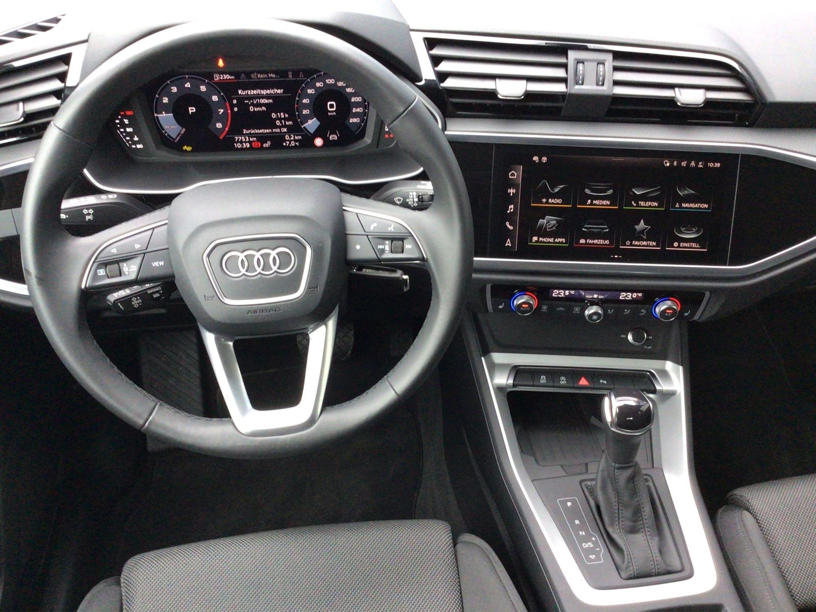Audi Q3 - Bild 8