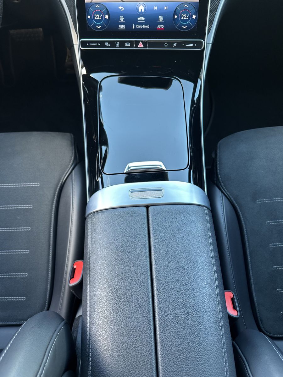 Fahrzeugabbildung Mercedes-Benz C 220d T AMG-Line NAV+LED+AHK+19ZOLL+STANDHEIZUN