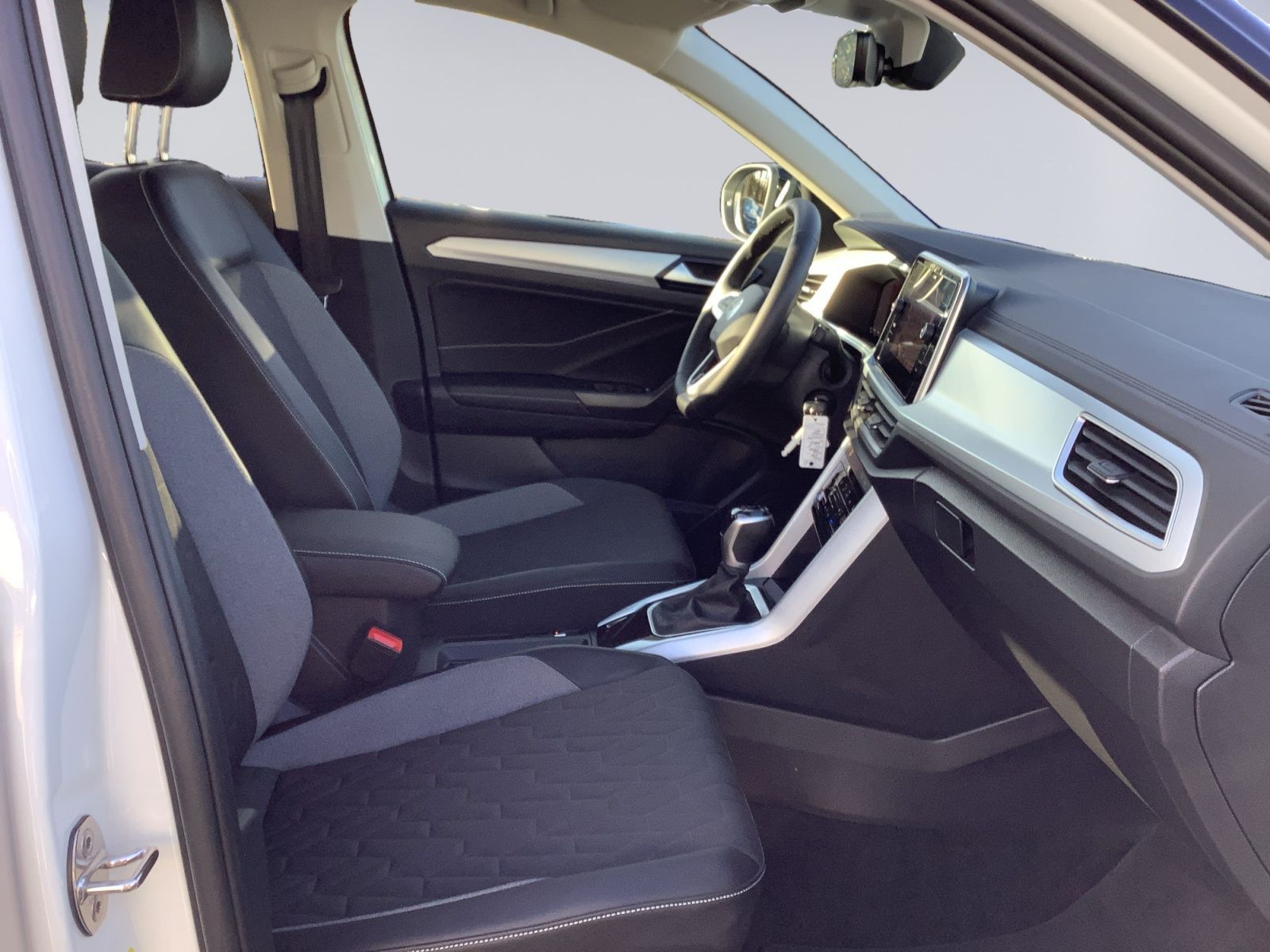 Volkswagen T-Roc - Bild 15