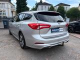 Ford Focus Turnier ST-Line / 1. Hand / - Ford Focus mit Diesel-Antrieb: Turnier