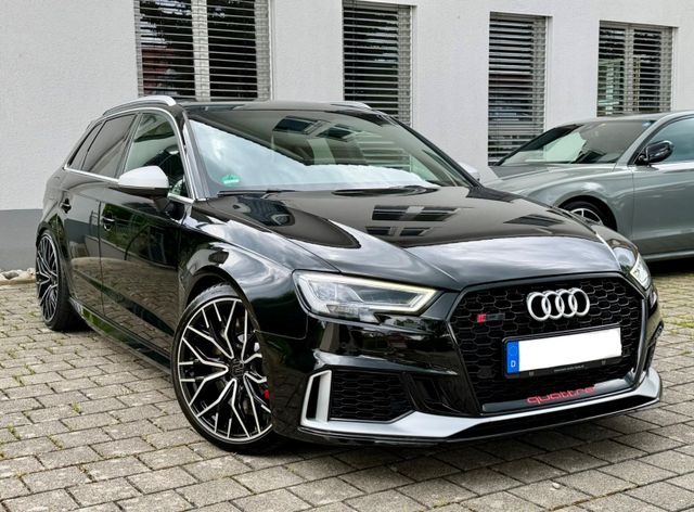 AUDI RS3 Sportback quattro *KeinOPF* Mega Ausstattung