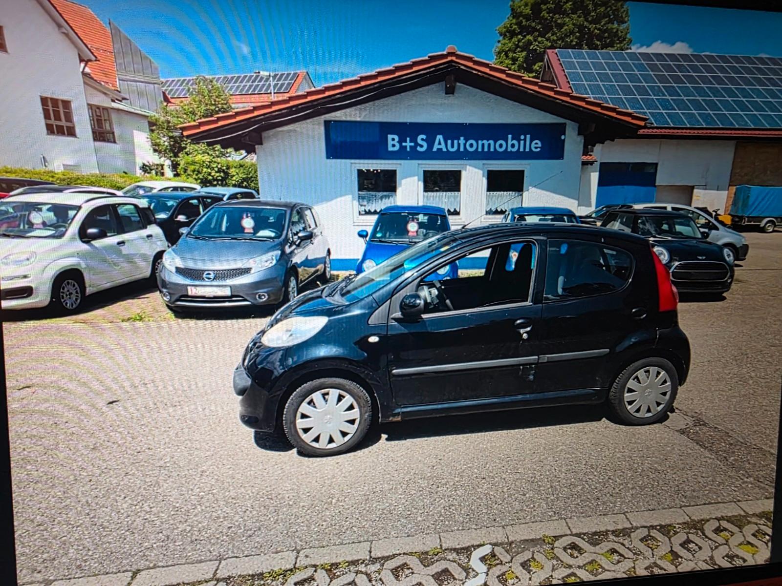 Peugeot 107 Filou  5 Türig 8fach ber. Tüv neu Klima ZV
