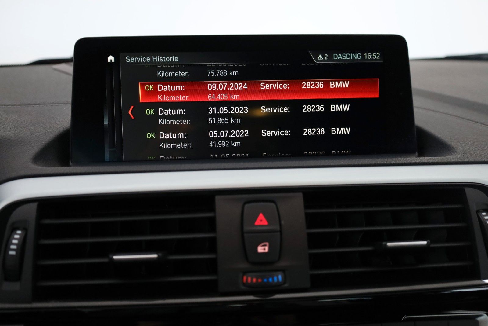 Fahrzeugabbildung BMW 125i M Sport 5T Leder,Navi,LED,SH,Park Assistent