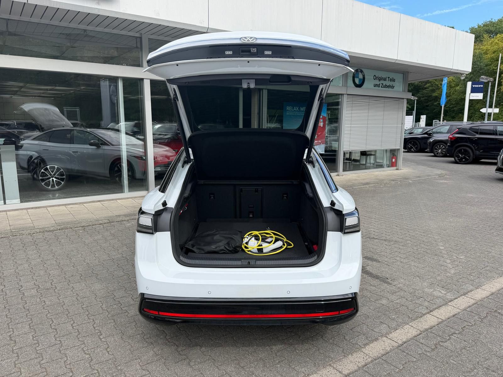 Fahrzeugabbildung Volkswagen ID.7 Pro >ALCANT+MATRIX+MEMO+HEAD+ACC+AHK+360°+