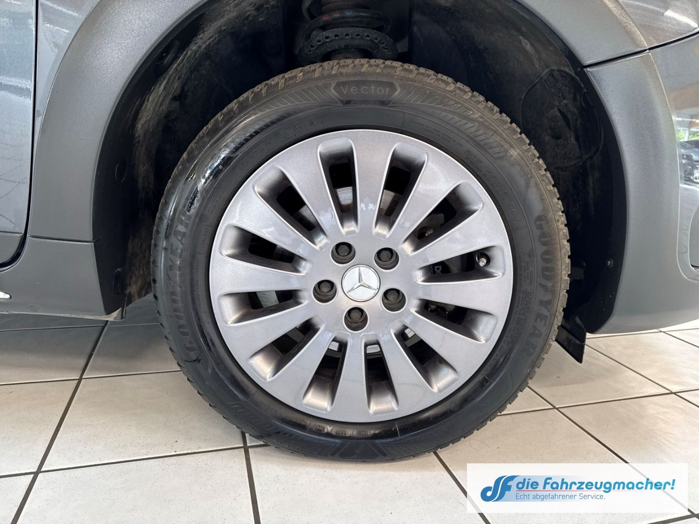 Fahrzeugabbildung Mercedes-Benz Citan 111 CDI lang Tourer Edition Klimaautom SH