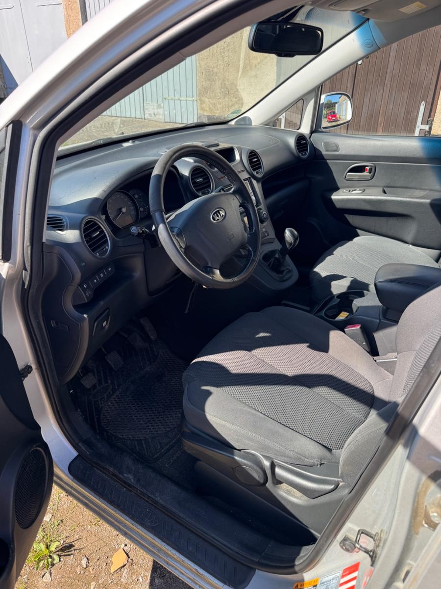 Kia Carens 2006 — photo 7