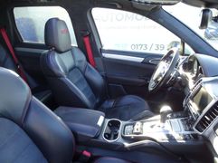 Fahrzeugabbildung Porsche Cayenne GTS BOSE ALCANTARA 21 ALUFELGEN