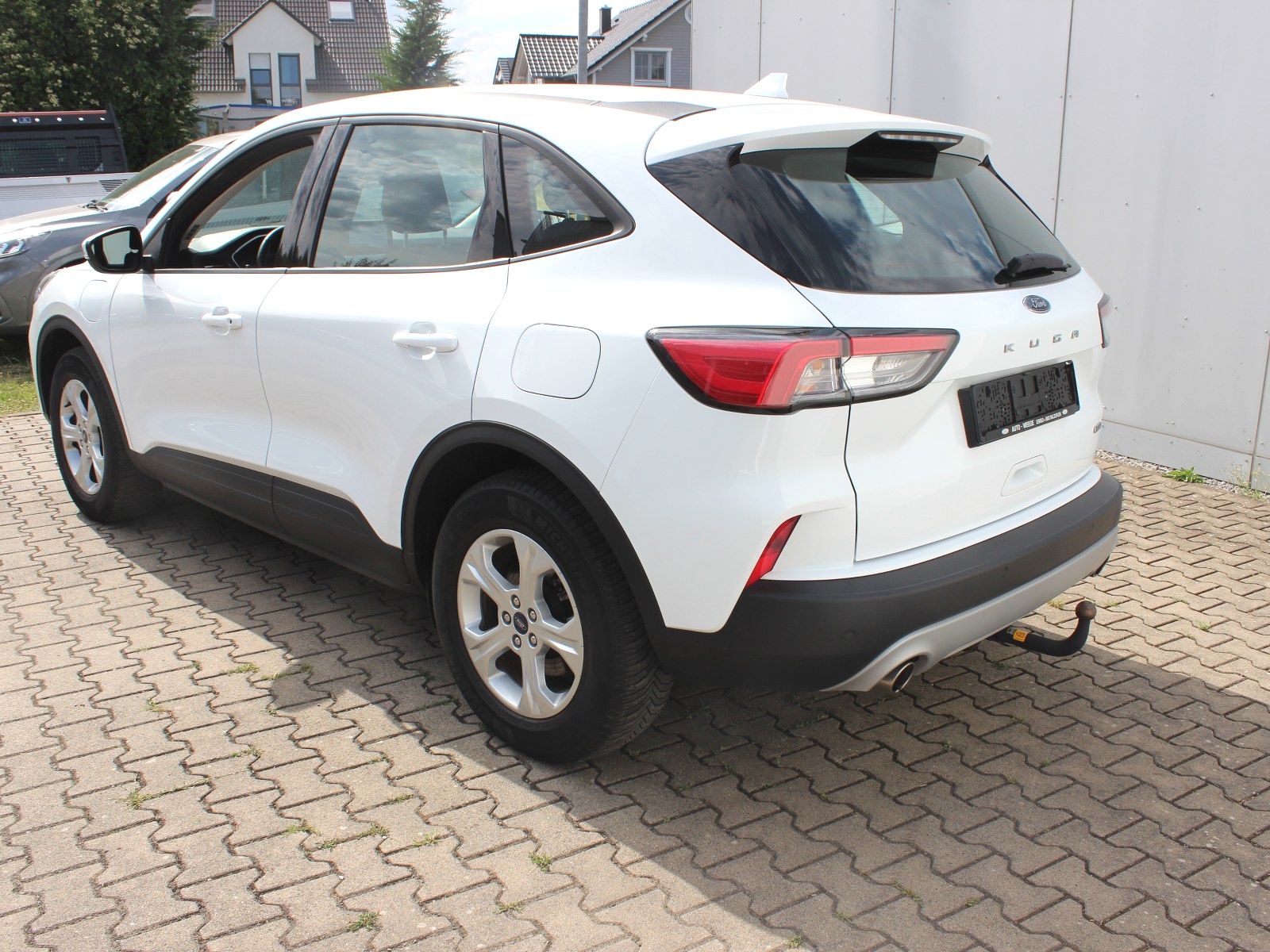 Fahrzeugabbildung Ford Kuga Plug-In Hybrid Cool & Connect 2,5 Duratec