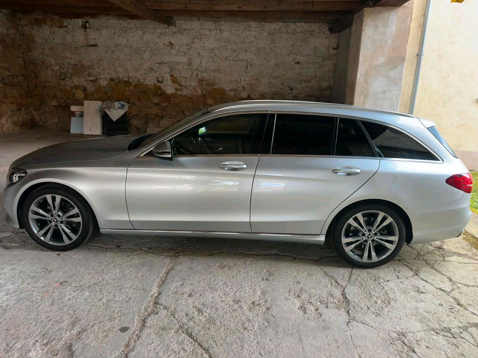 MERCEDES-BENZ Mercedes Benz c220 d T
