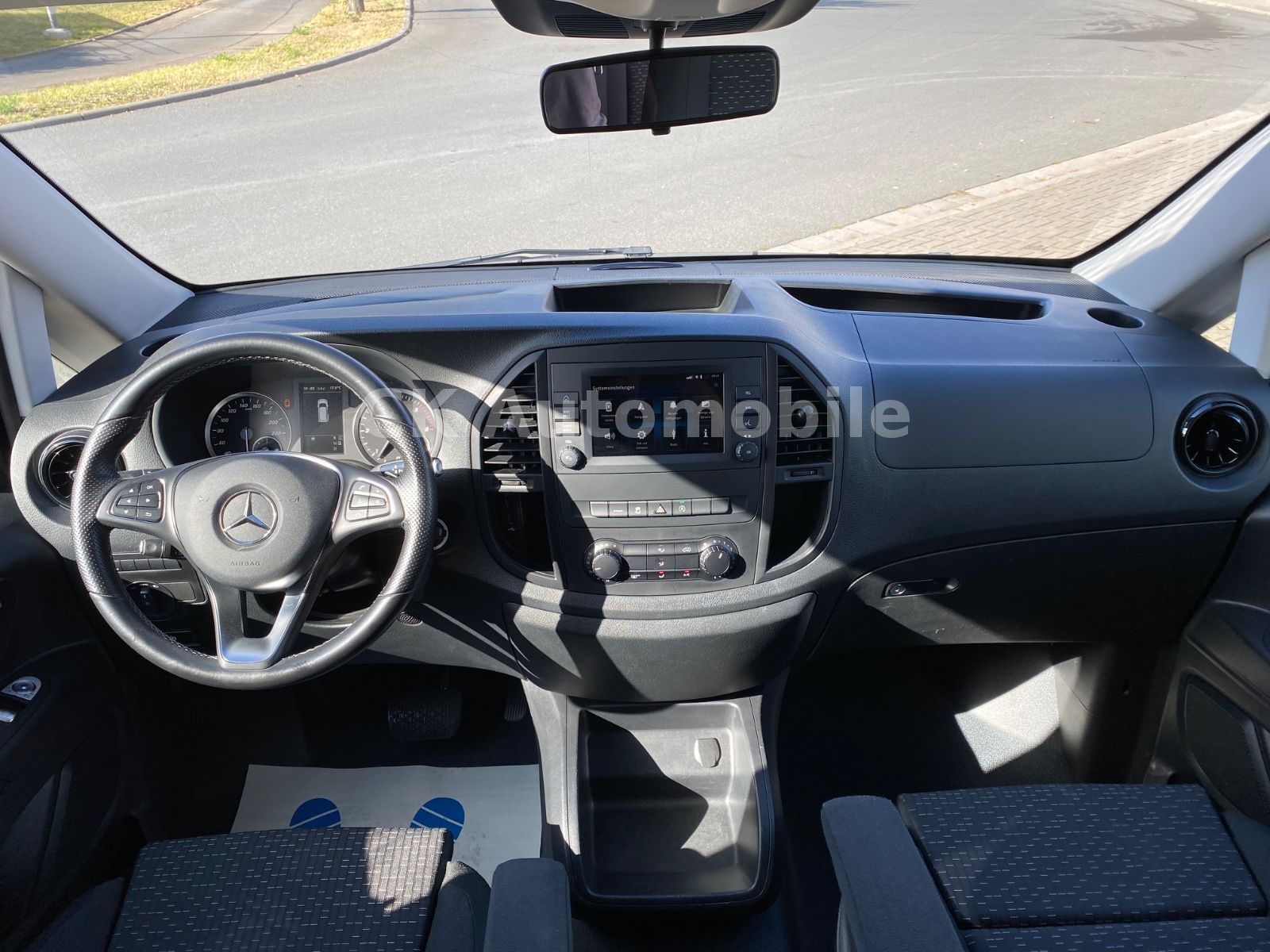Fahrzeugabbildung Mercedes-Benz Mercedes-Benz Vito Mixto 124 lang Autom./5 Sitze