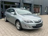 Opel Astra 1.6 ST Sport SHZ LHZ PDC AUTOMATIK - Opel Astra aus 2011: Kombi