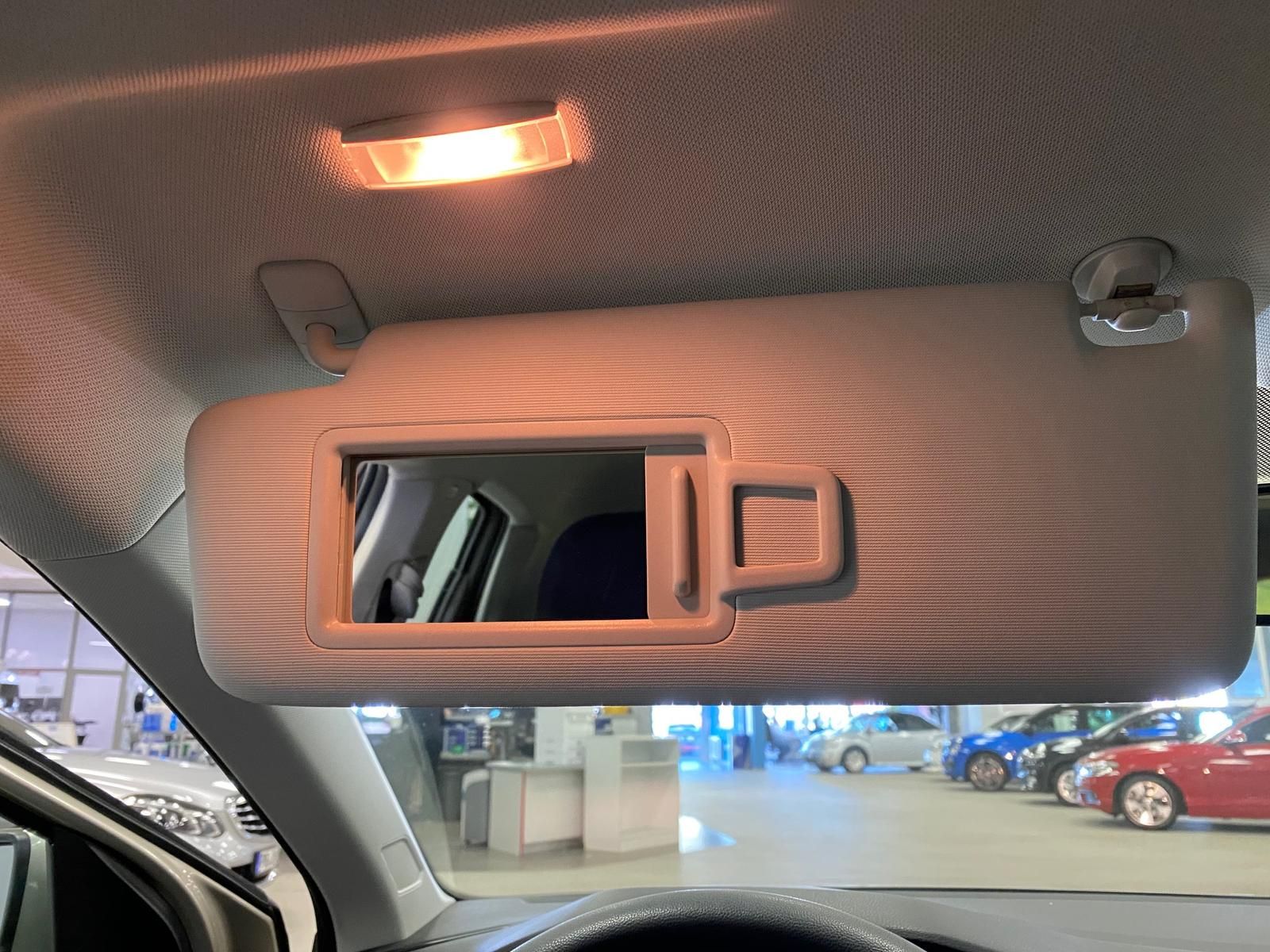 Fahrzeugabbildung Volkswagen Polo 1.0 TSI Comfortline PDC+SITZHEIZ+ALLWETTER+