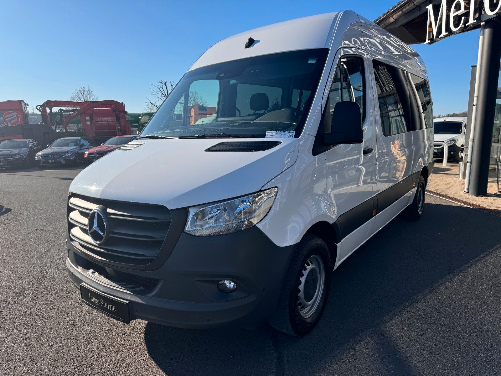 Fahrzeugabbildung Mercedes-Benz Sprinter 317 CDI Rollstuhl/Behinderten Lift