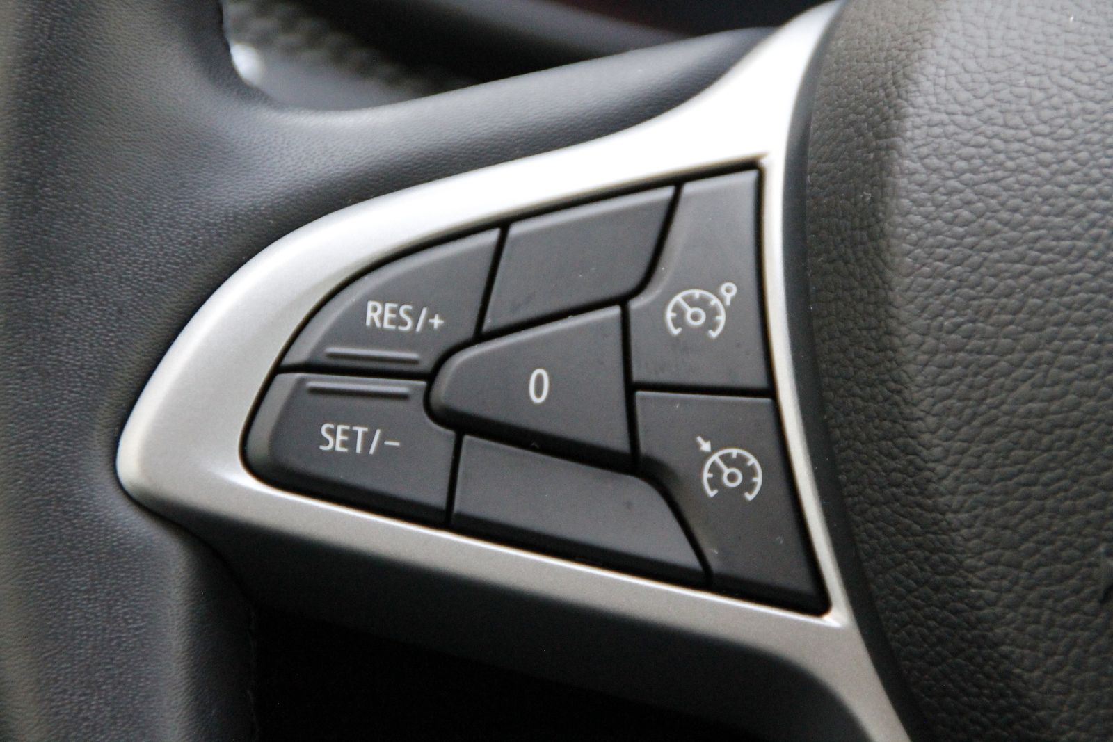 Fahrzeugabbildung Dacia Sandero Expression TCe 90