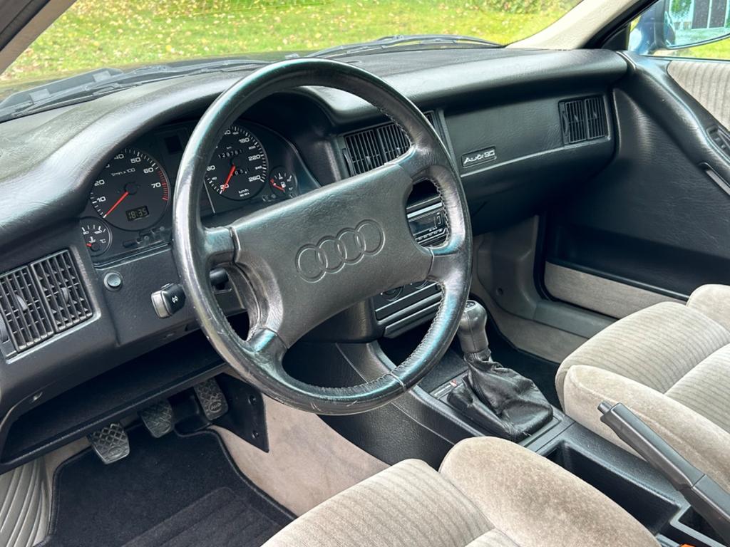 Audi 90