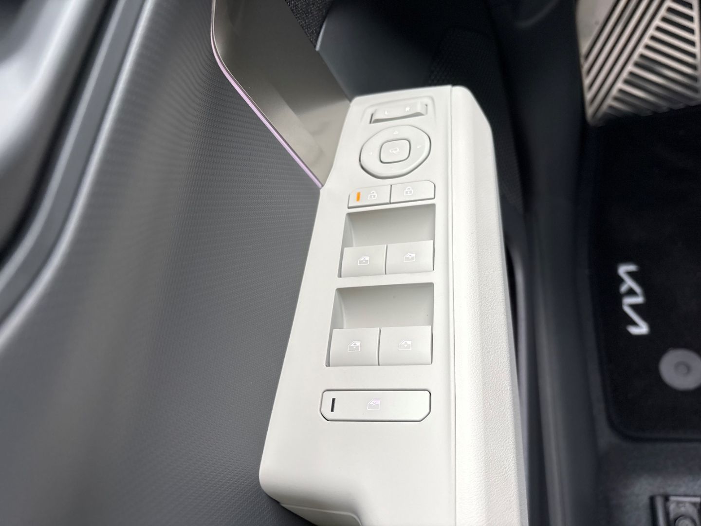 Fahrzeugabbildung Kia EV3 150 kW GT-line HUD Navi Leder Digitales Cock