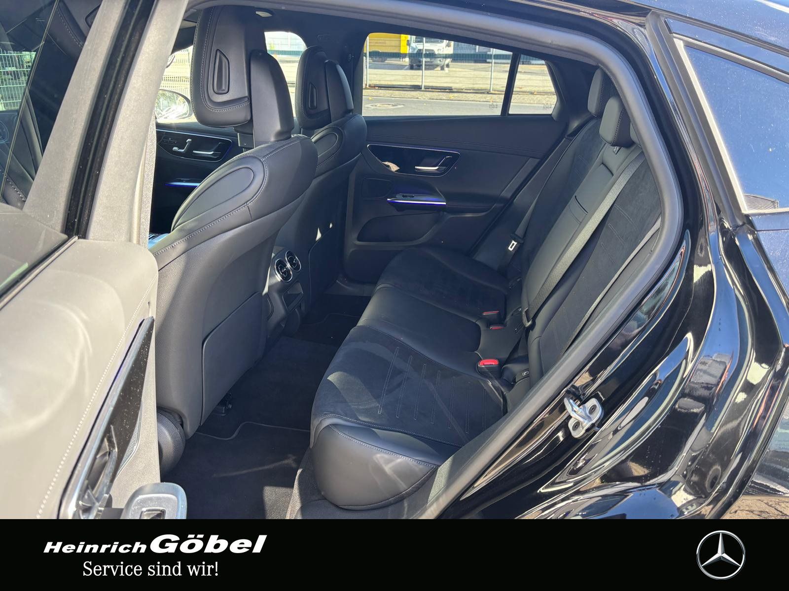 Fahrzeugabbildung Mercedes-Benz GLC 300 AMG*PANO*AHK*360°*MEMORY*TOTWINKEL*