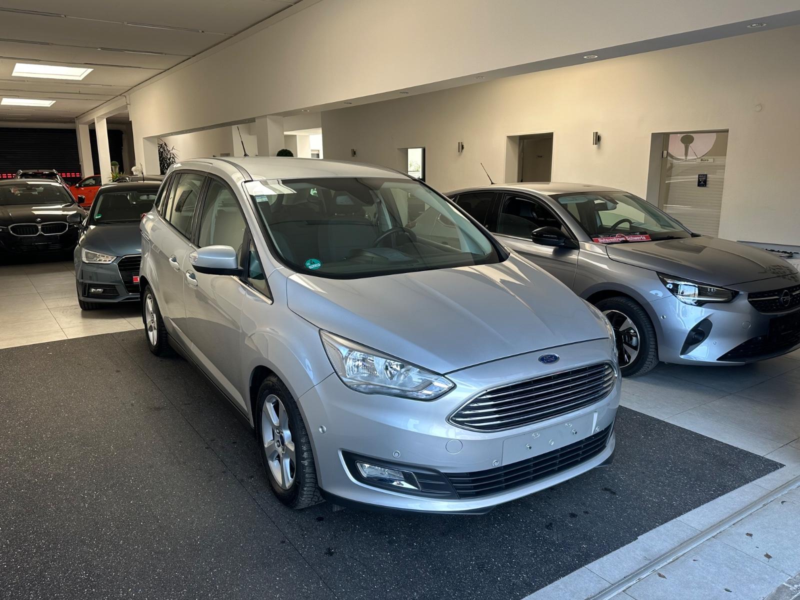 Ford Grand C-Max Grand C-MAX Titanium *