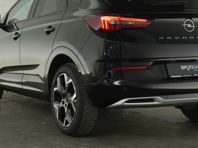 Grandland ULTIMATE AT+NAVI+KEYLESS+ACC+360 GRAD 