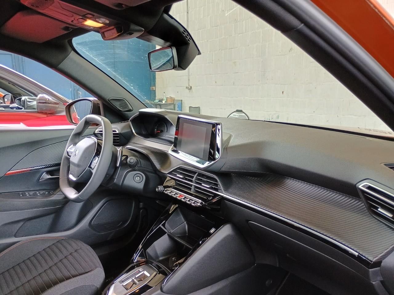 Fahrzeugabbildung Peugeot 2008 1.2T ACTIVE PACK NAVI/SHZ/KAMERA/SPORT/DAB