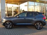 Volvo XC40 163PS Autm. R-Design Lagom-Edition Pano - Volvo aus 2022