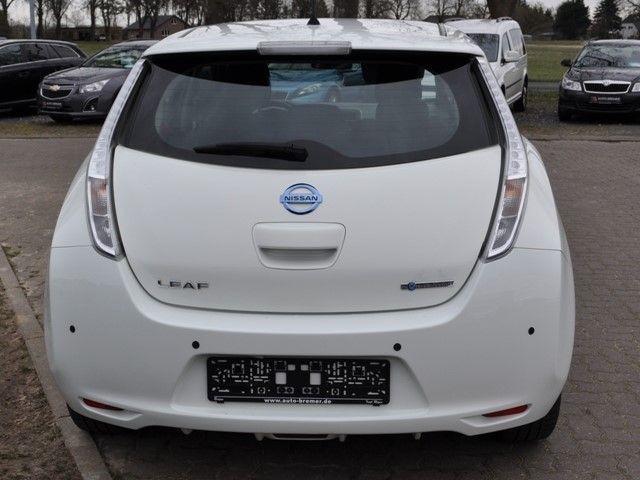 Fahrzeugabbildung Nissan LEAF 24 kWh Visia