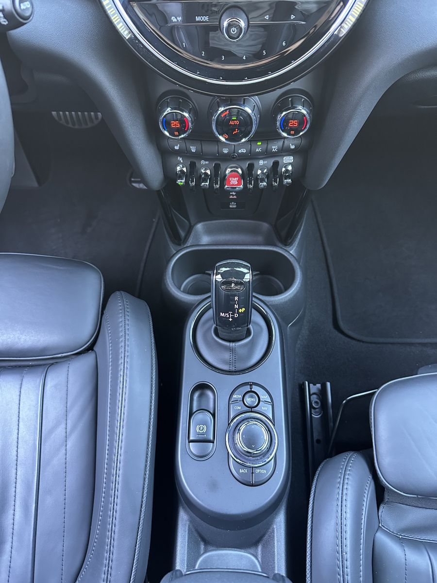 Fahrzeugabbildung MINI John Cooper Works NAV+LED+KAMERA+DIGDISPLAY+ACC