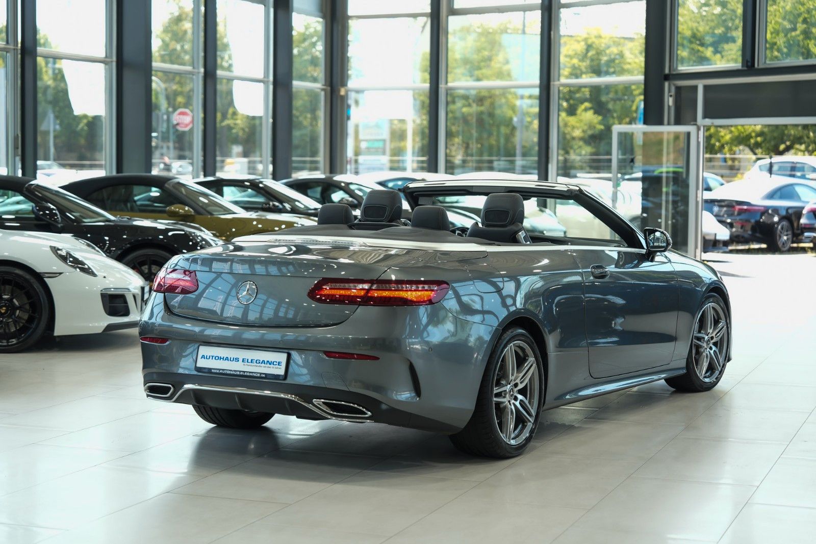 Mercedes-Benz E 220 d Cabrio*AMG-LINE*LEDER*MULTIBEAM*COMAND* foto 2