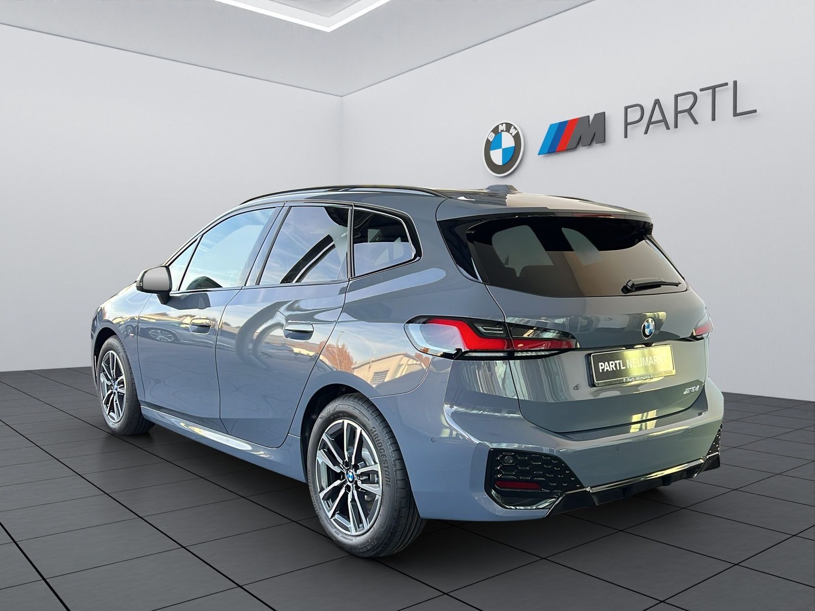 BMW 218d ActiveTourer M-Sport LED ACC 360° Massage foto 3