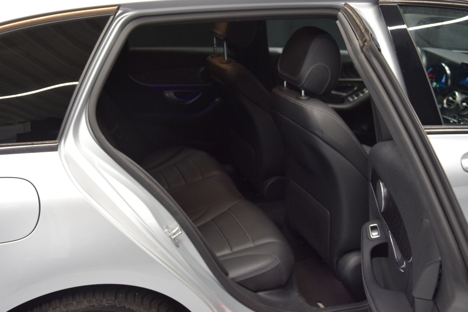 Fahrzeugabbildung Mercedes-Benz C 200 C T-Modell C 200 4Matic Vollleder ACC 360°