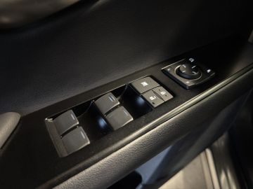 Lexus UX - 11