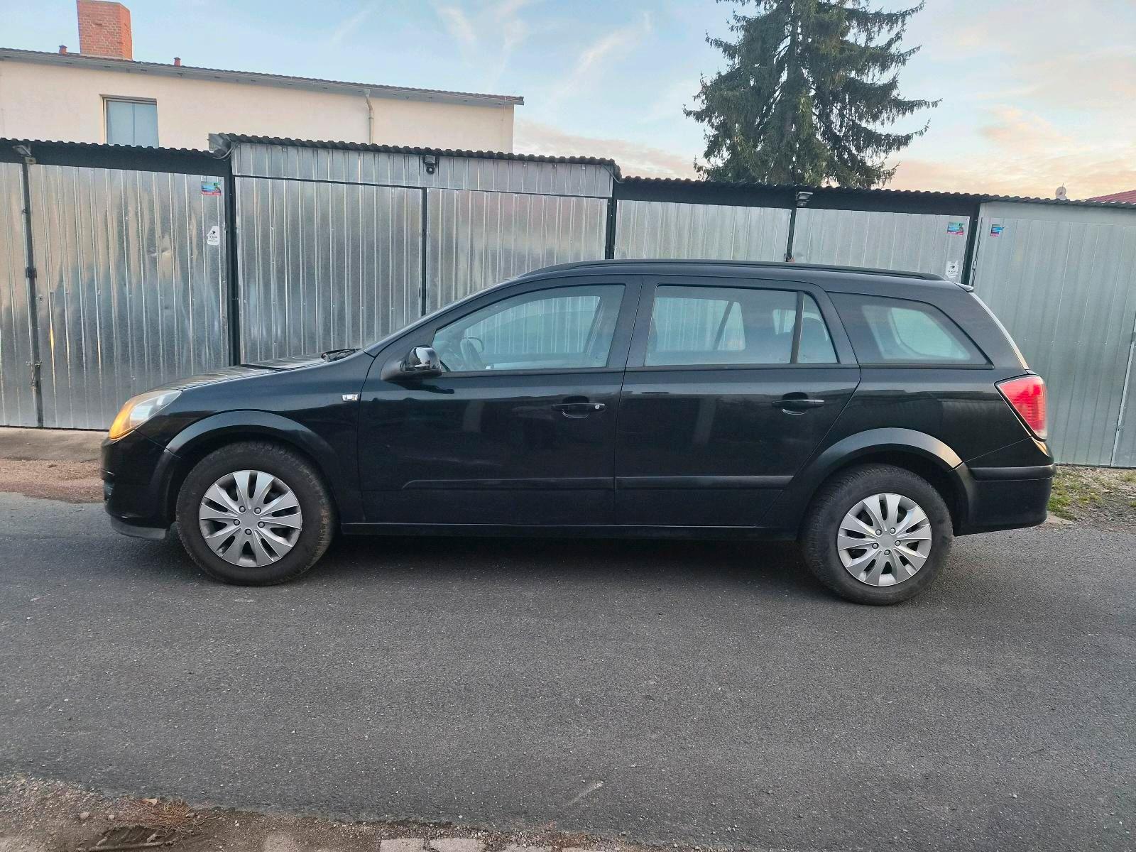 Opel Astra 2005 — engine 105 HP (77kW)