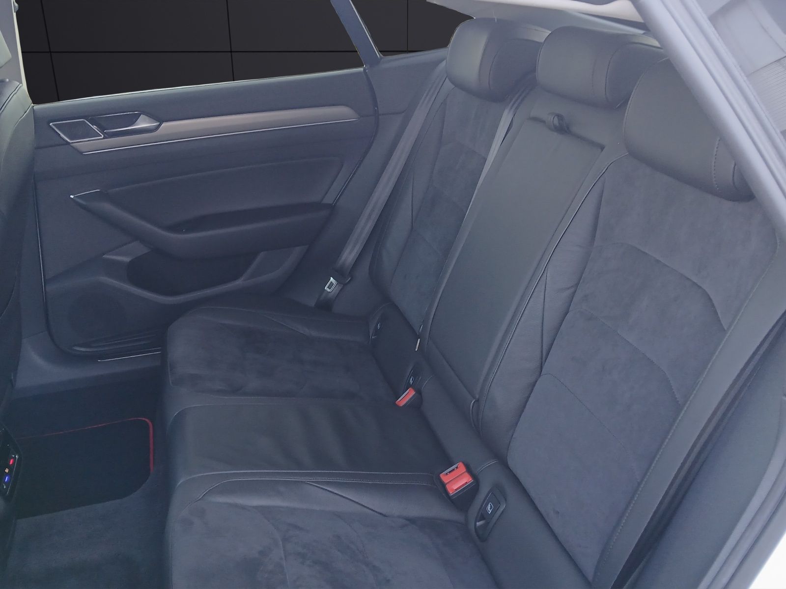 Fahrzeugabbildung Volkswagen Arteon TDI Elegance DSG LED Navi ACC RFK SH 19"