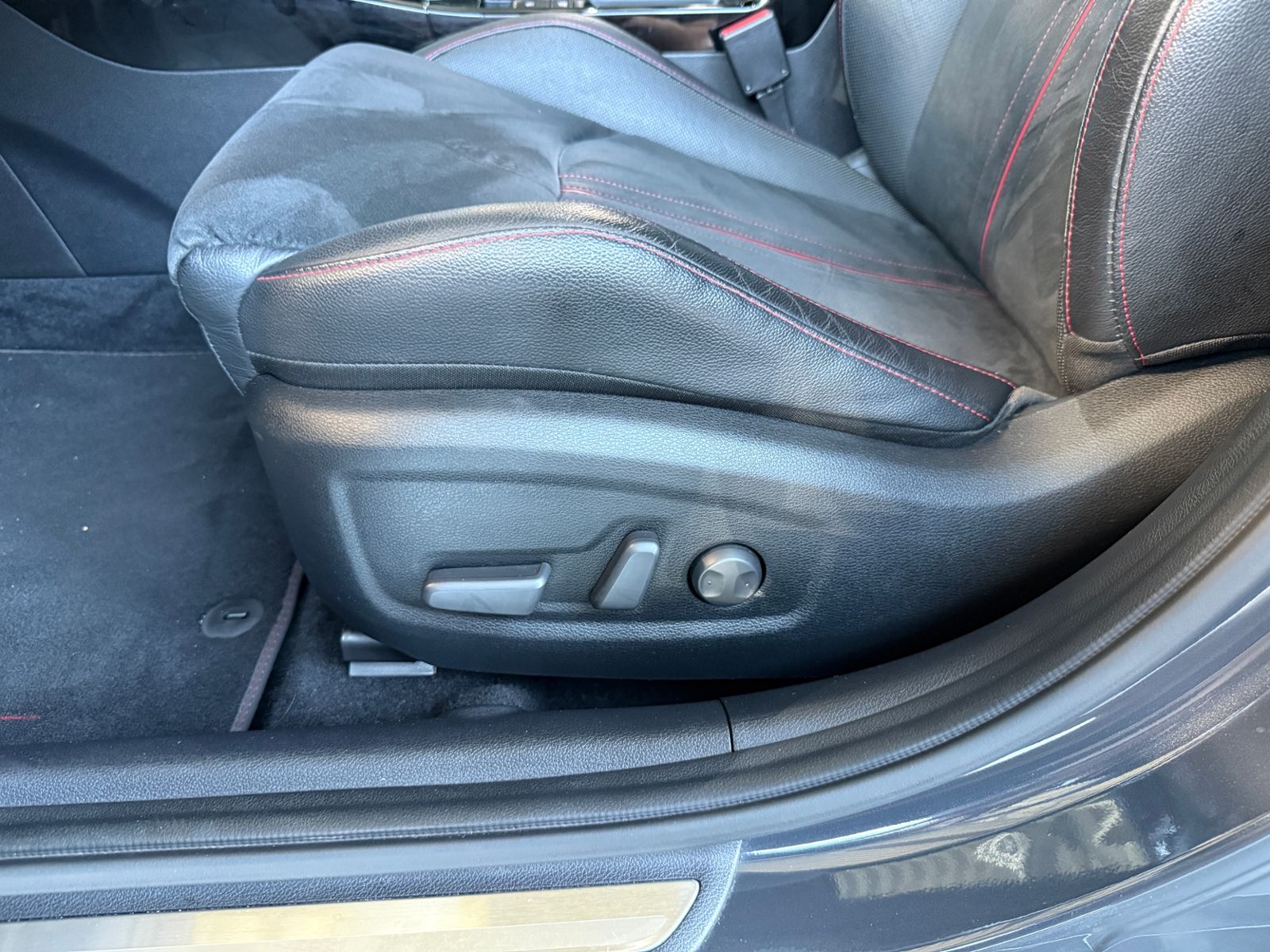Fahrzeugabbildung Kia ProCeed GT PANO AHK LED NAVI