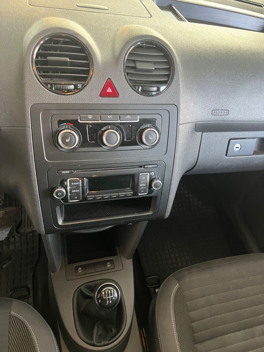 Fahrzeugabbildung Volkswagen Caddy Kombi Soccer