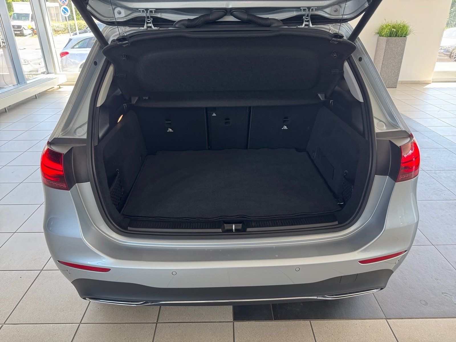Fahrzeugabbildung Mercedes-Benz B 200 Progressive*Totwinkel*LED*Kamera*CarPlay*