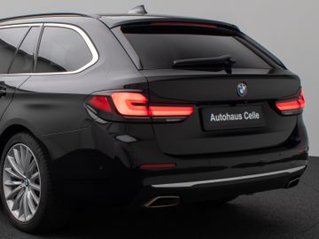 Fahrzeugabbildung BMW 530d xDr Tour AHK  Pano ACC HUD Komfortsitz