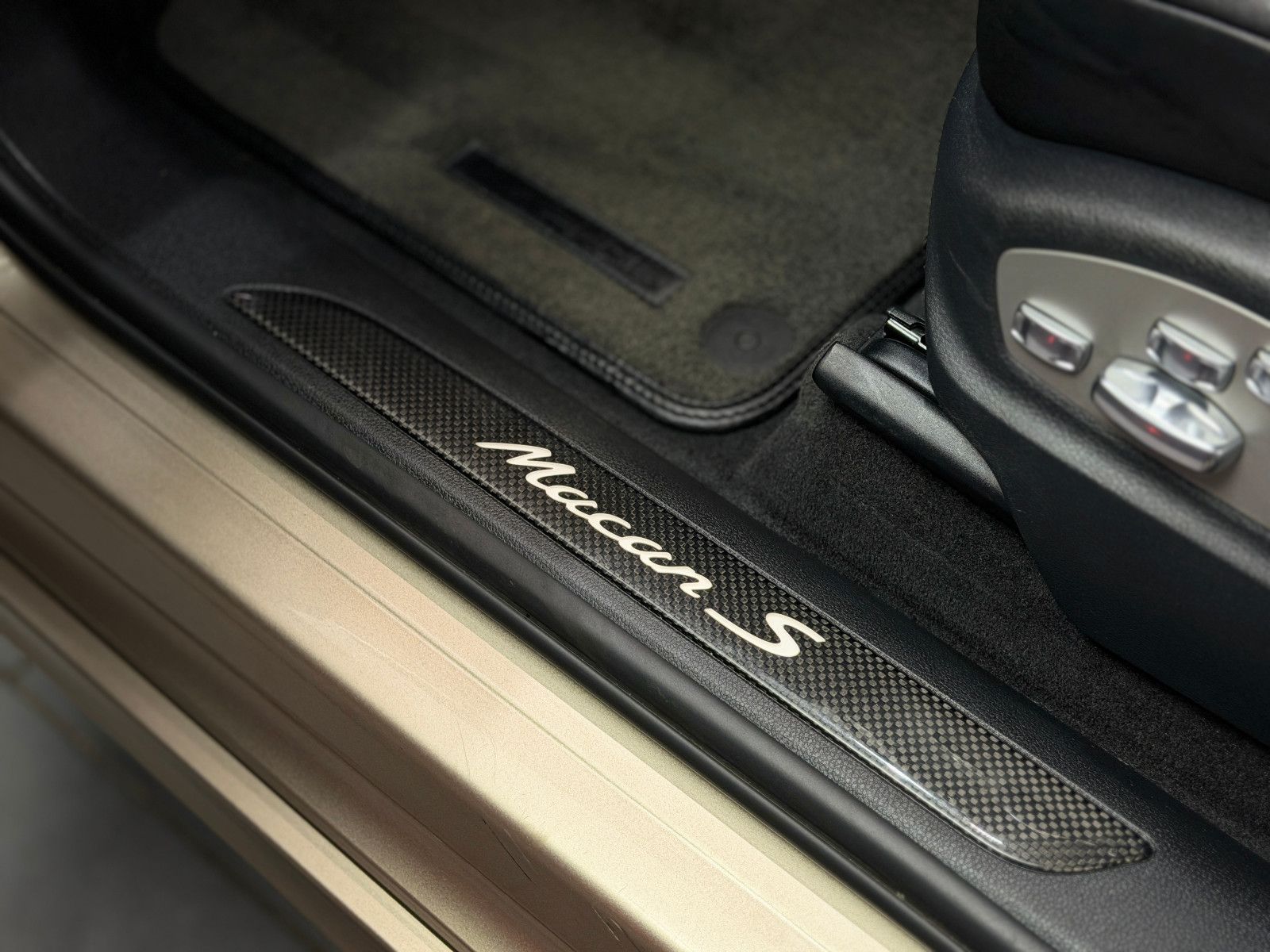 Fahrzeugabbildung Porsche Macan S Diesel |PANO|360°|LED|BOSE|VOLL