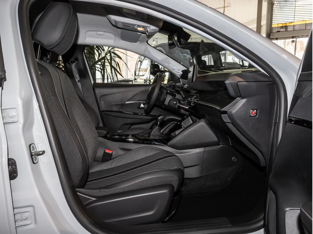 Peugeot 208 - Bild 8