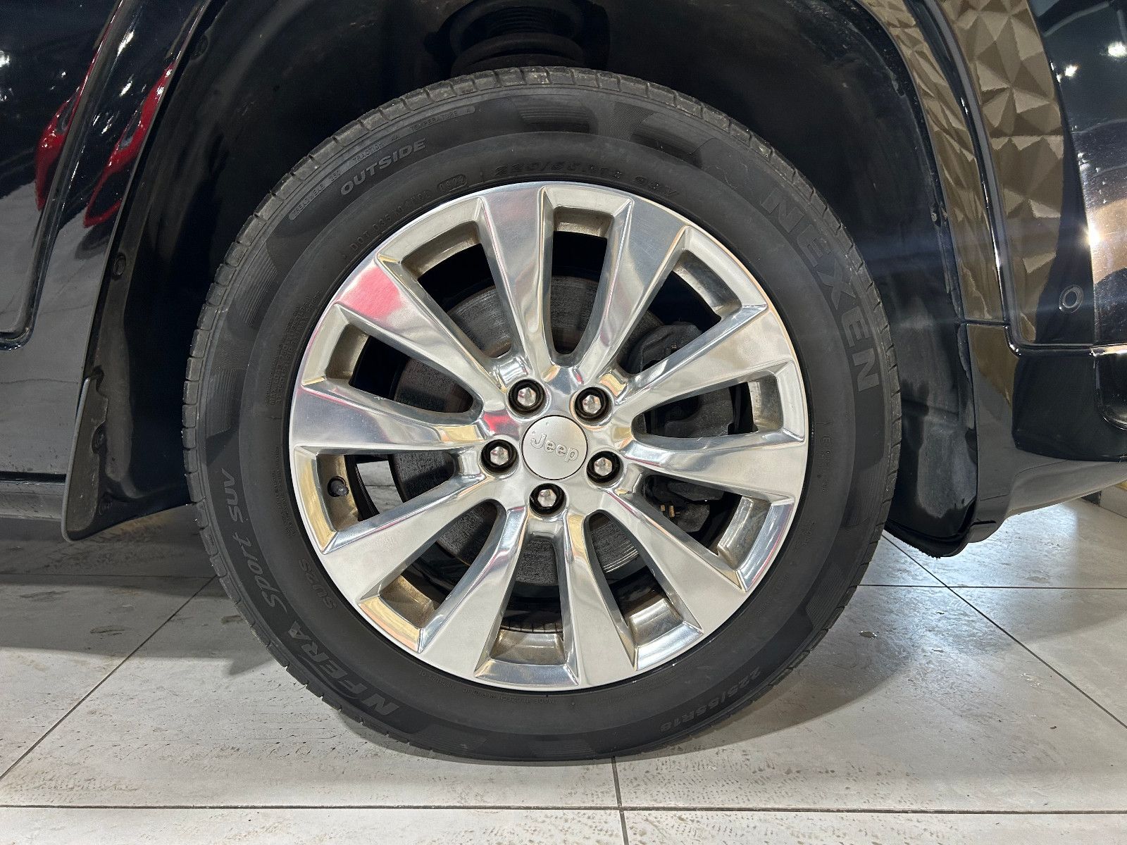 Fahrzeugabbildung Jeep Cherokee M-Jet Overland 4WD/BI-XENON/PANO/MEMORY