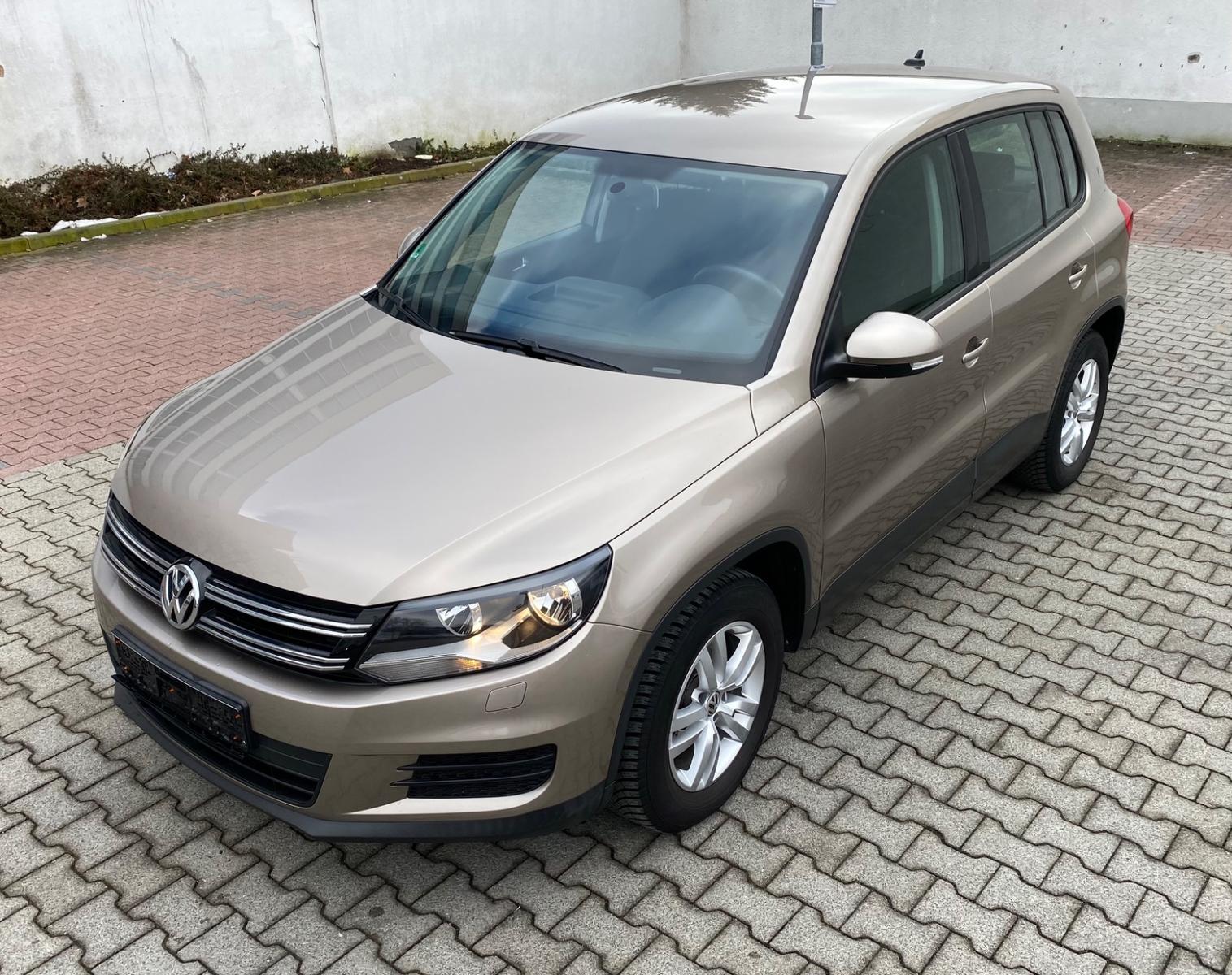 Volkswagen Tiguan 2.0 TDI/Großes Navi/Sitzheizung/Euro 6