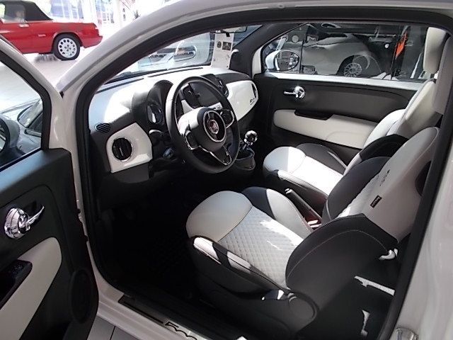 Fahrzeugabbildung Fiat 500 Dolcevita 1.0 Hybrid + Bicolor