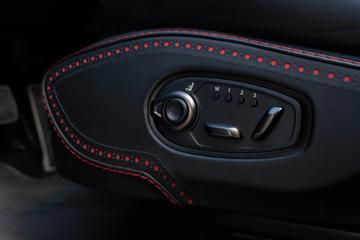 صورة مصغرة 29 لـ 2021 Aston Martin DBX