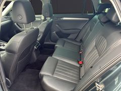 Skoda Superb Combi 2.0 TDI Premium Edition 4x4