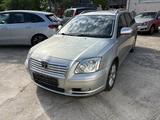 Toyota Avensis 2.0 D-4D XENON! WEBASTO! TÜV 03/27! AHK! - Toyota Avensis in Nürnberg