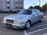 Mercedes-Benz E280 (W210) 4matic Avantgarde - gebrauchte Mercedes-Benz E 280 aus dem Jahr 1999