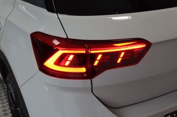 Volkswagen T-Roc 1.5 DSG R-Line Black AHK Pano Matrix Kame.