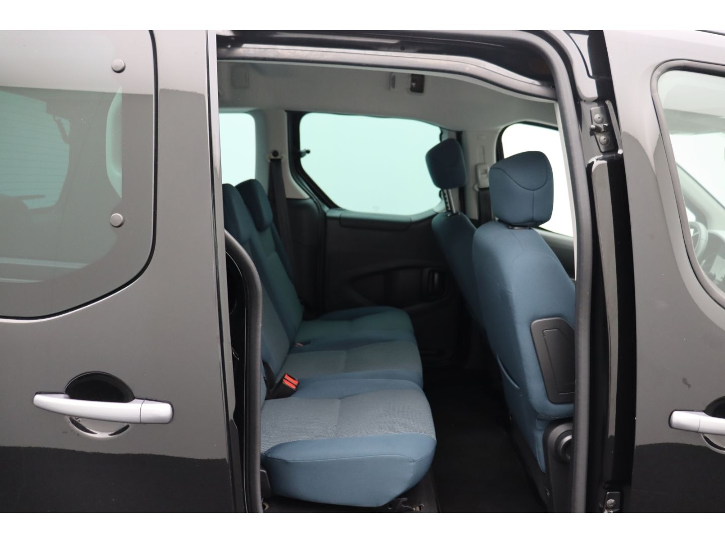 Fahrzeugabbildung Citroën Berlingo 1.6 Kombi Selection AHK abnehmbar