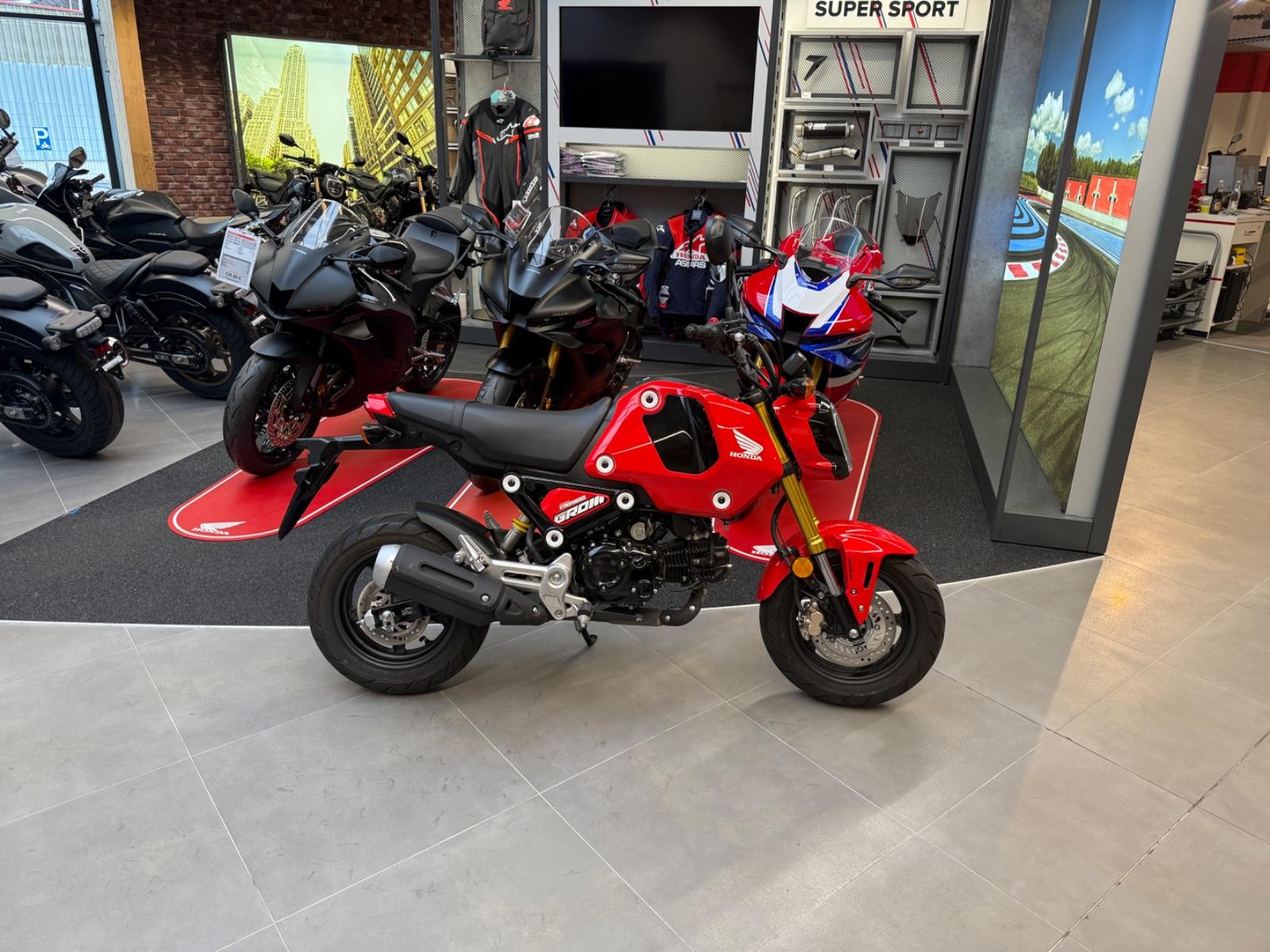 Honda MSX125 mit nur 2240km *Service neu*